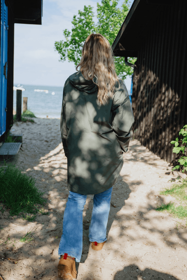 VESTE IMPERMÉABLE KAKI - BRODERIE BEIGE